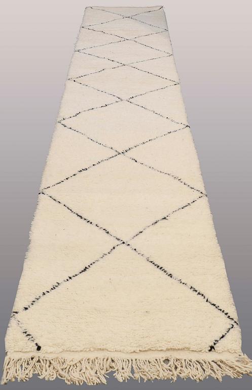 A runner, Morocco, ca 555 x 87 cm.