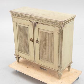 A Gustavian sideboard, circa 1800.