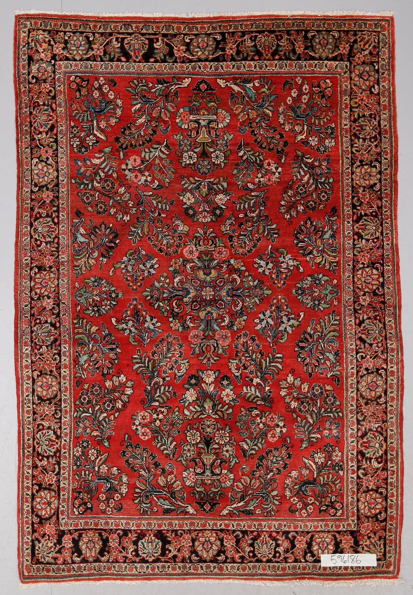 MATTA, old, Saruk. Ca 240 x 163 cm.