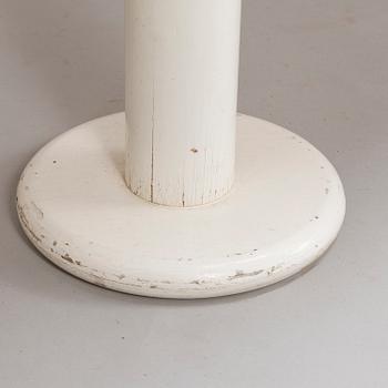 EERO AARNIO, PÖYTÄ JA TUOLEJA, 9 kpl, "Viking", Pan Puu, 1980-luvun alku.