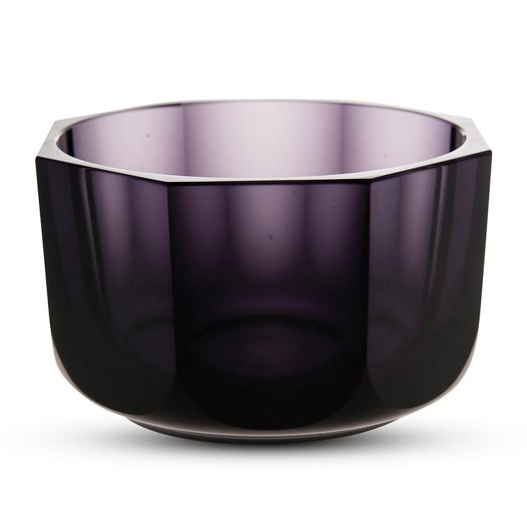 GÖRAN HONGELL, A glass bowl signed G. Hongell Karhula -33.