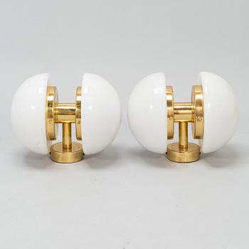 KLAUS MICHALIK, a pair of wall lamps, "Bau", Orno.