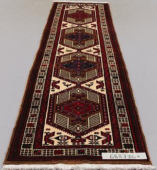 MATTA, Hamadan, ca 313 x 74 cm.