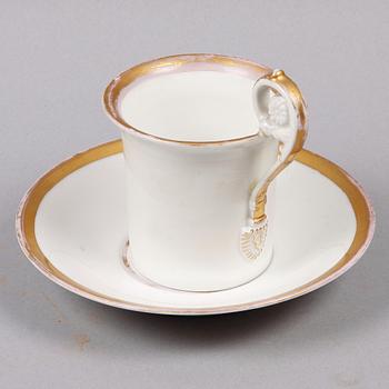 PRAKTKOPP med FAT, porslin, 1800-tal.