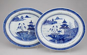 STEKFAT, ett par, kompaniporslin. Qing dynastin, Qianlong (1736-95).
