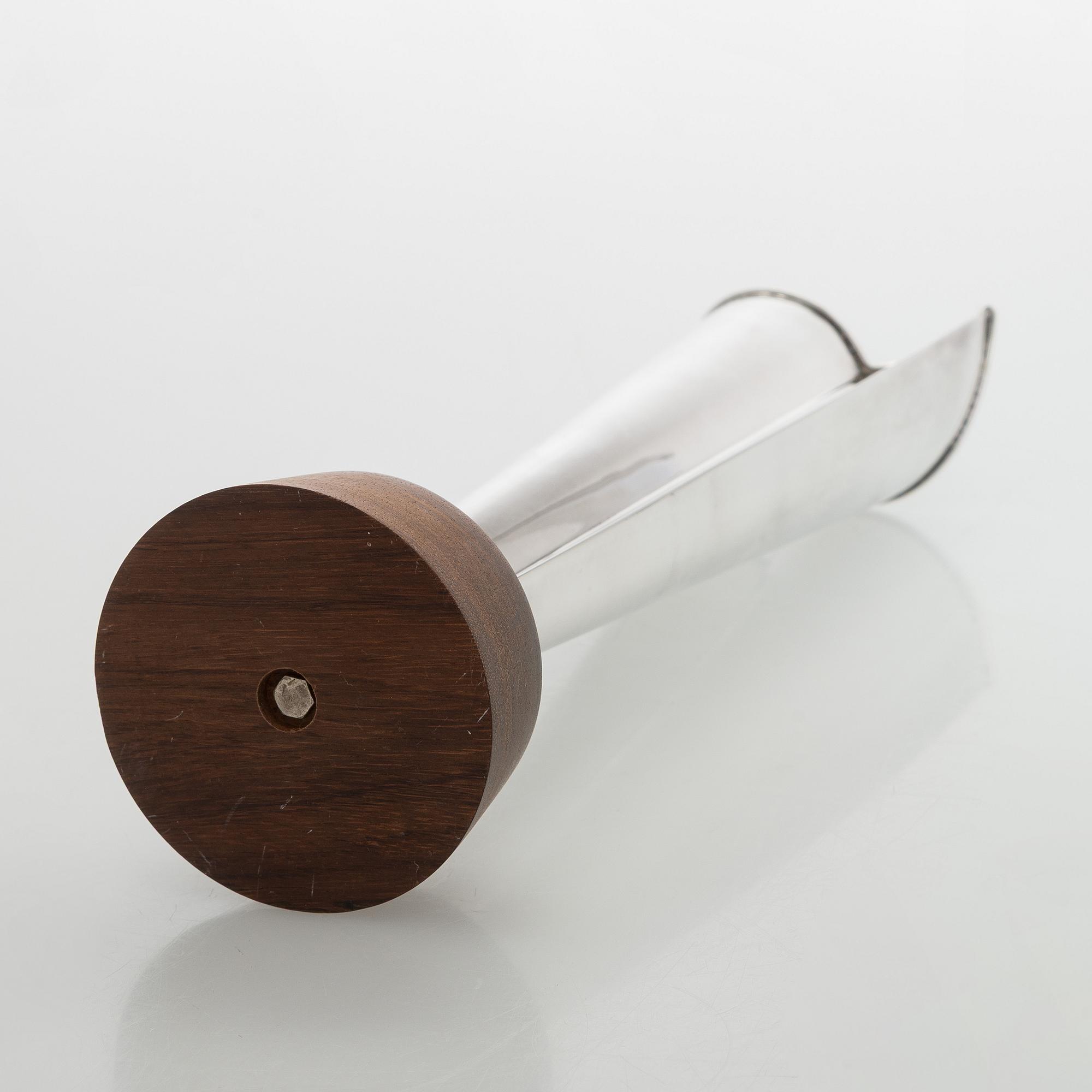 Tapio Wirkkala, vas, sterlingsilver och palisander, TW 228, "Liekki" (Flamma), Kultakeskus, Tavastehus.