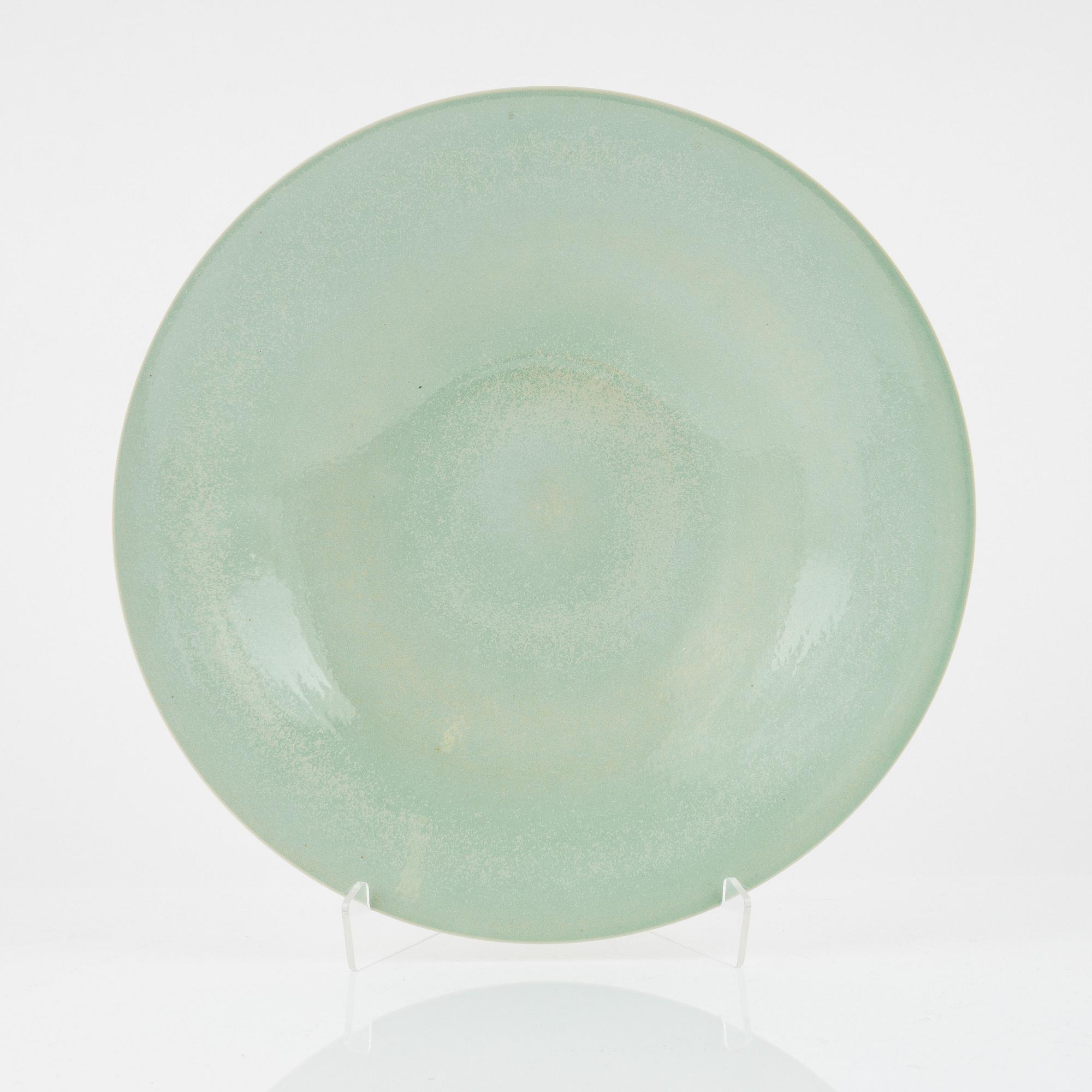 Per Hammarström, a stoneware dish, signed and dated 1987.