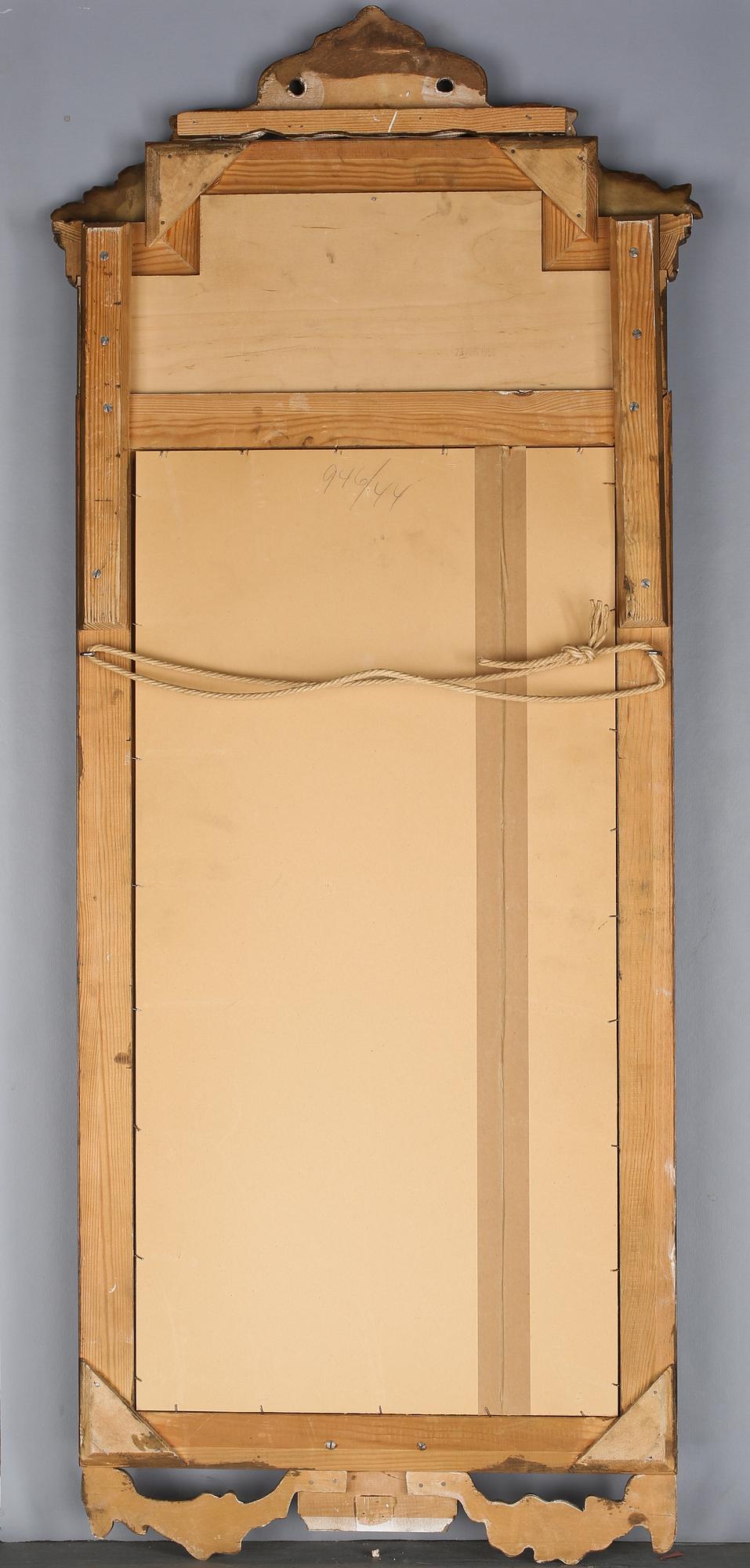 SPEGEL, gustaviansk still, 1900-talets andra hälft.