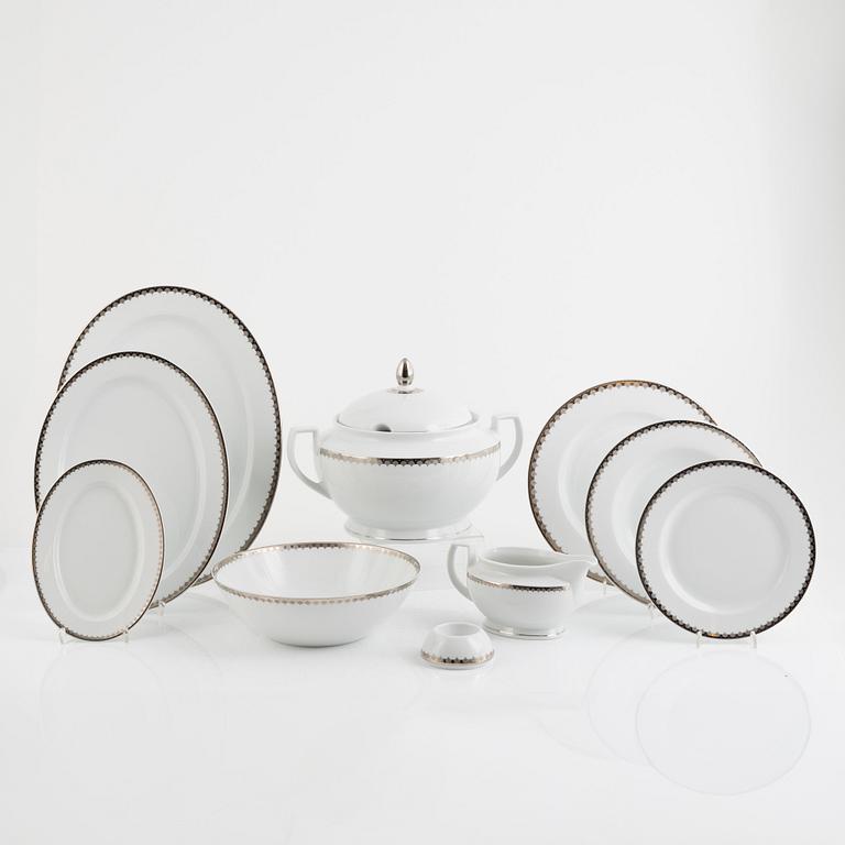 Sigvard Bernadotte, a 26 piece "Marianne" porcelain dinner service, Christineholm, Sweden.