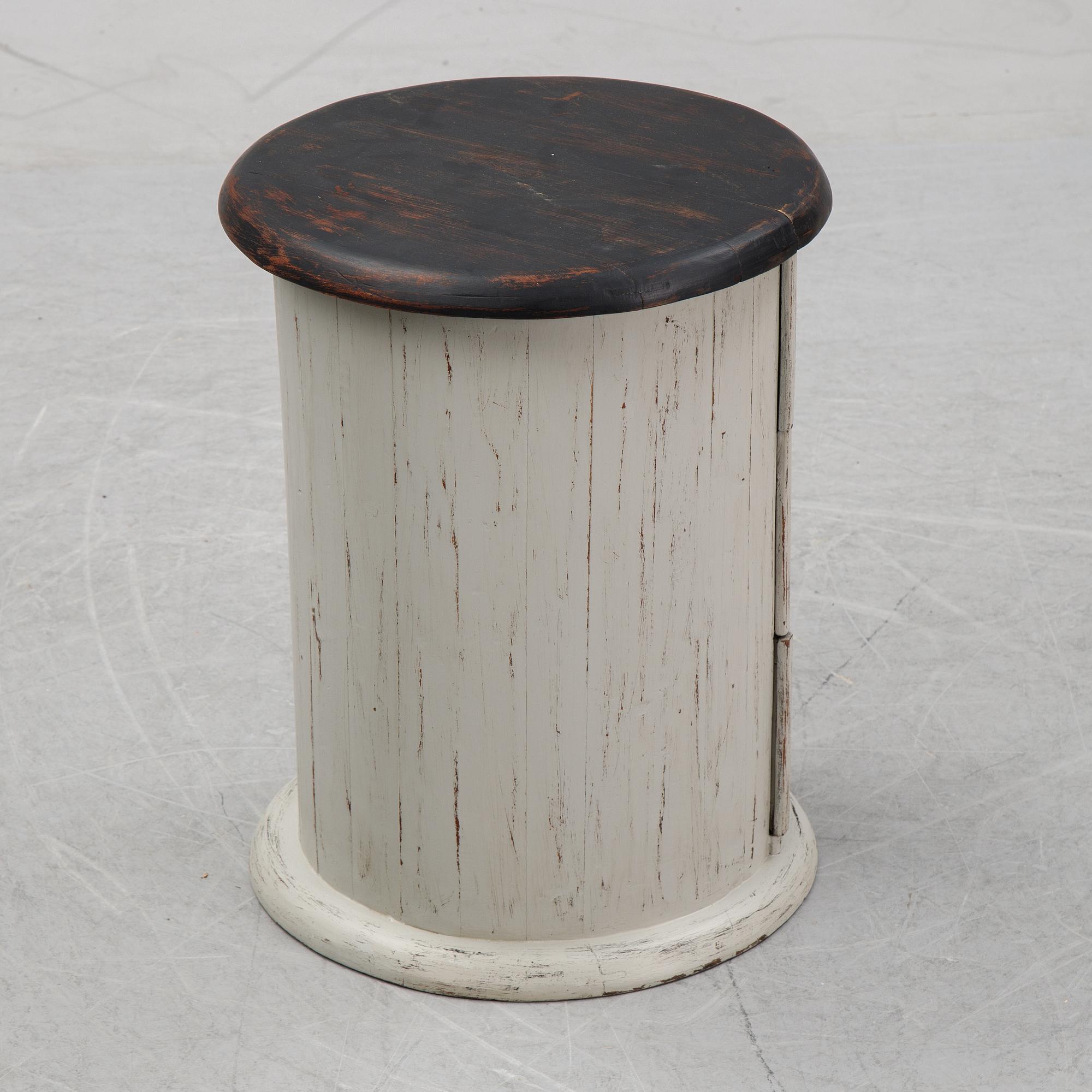 Sängbord, sent 1900-tal.