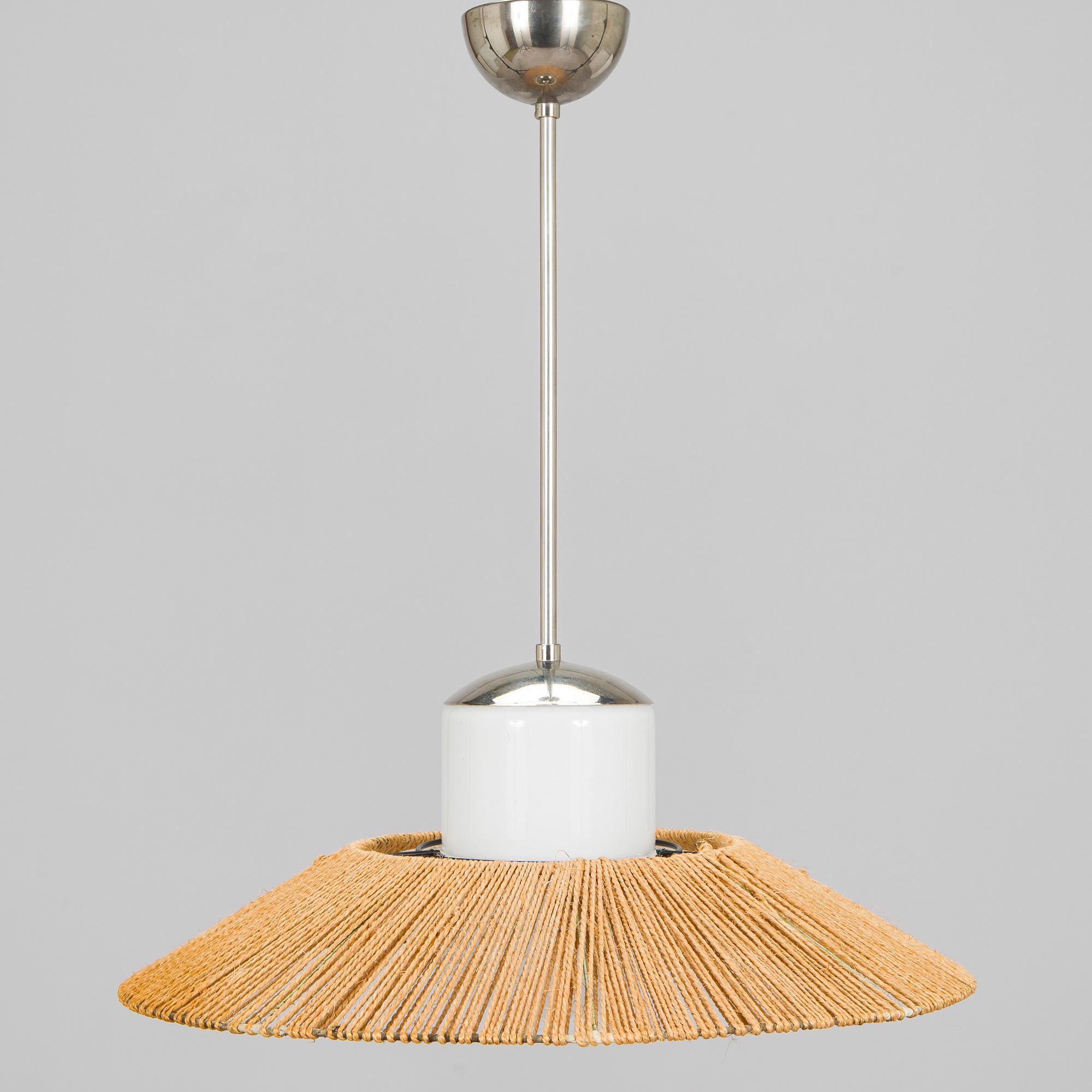 Paavo Tynell, taklampa modell 1602, Idman 1900-talets mitt.