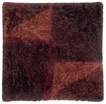 425. Timo Sarpaneva, a carpet, 'D-4', knotted pile, c. 198 x 203 cm, Villayhtymä Oy - Uniwool Ltd.