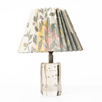Josef Frank, table lamp, model "1819", Svenskt Tenn 1930s-40s.