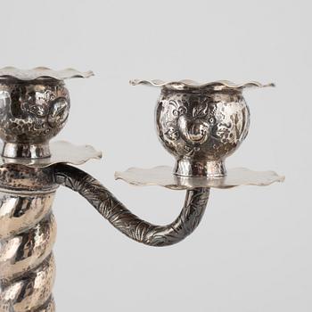 Kandelabrar, ett par, silver, barockstil, CG Hallberg, Stockholm, 1928.