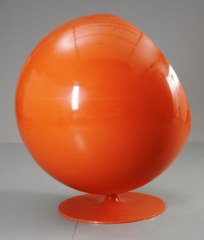 An Eero Arnio Globe chair by Asko, Finland, probably 1960-70's.