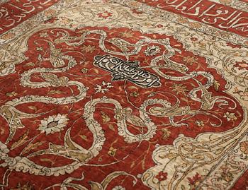 OLD SILKE HEREKE. 162,5 x 104 cm.