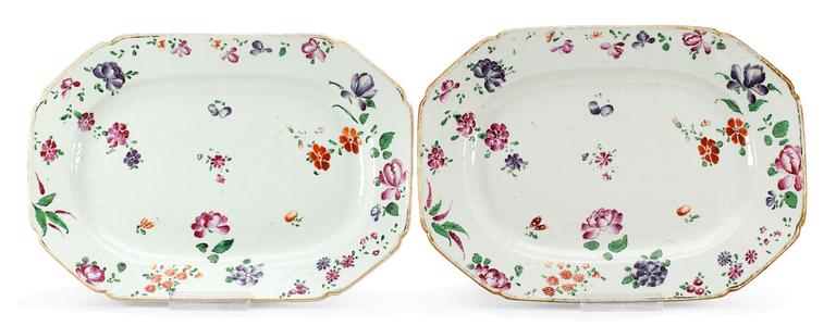 A pair of large famille rose serving dishes, Qing dynasty, Qianlong (1736-95).