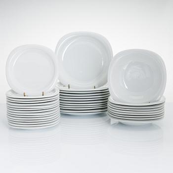 Timo Sarpaneva, A 74-piece 'Suomi' tableware set in porcelain, Rosenthal Studio-linie, 1980s. Design year 1976.