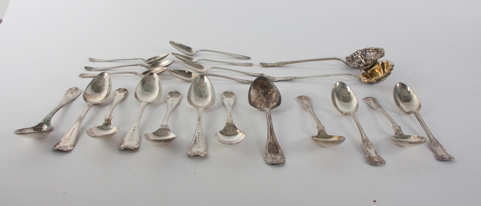 SKEDAR MM, 21 delar, silver 1800-tal mm.