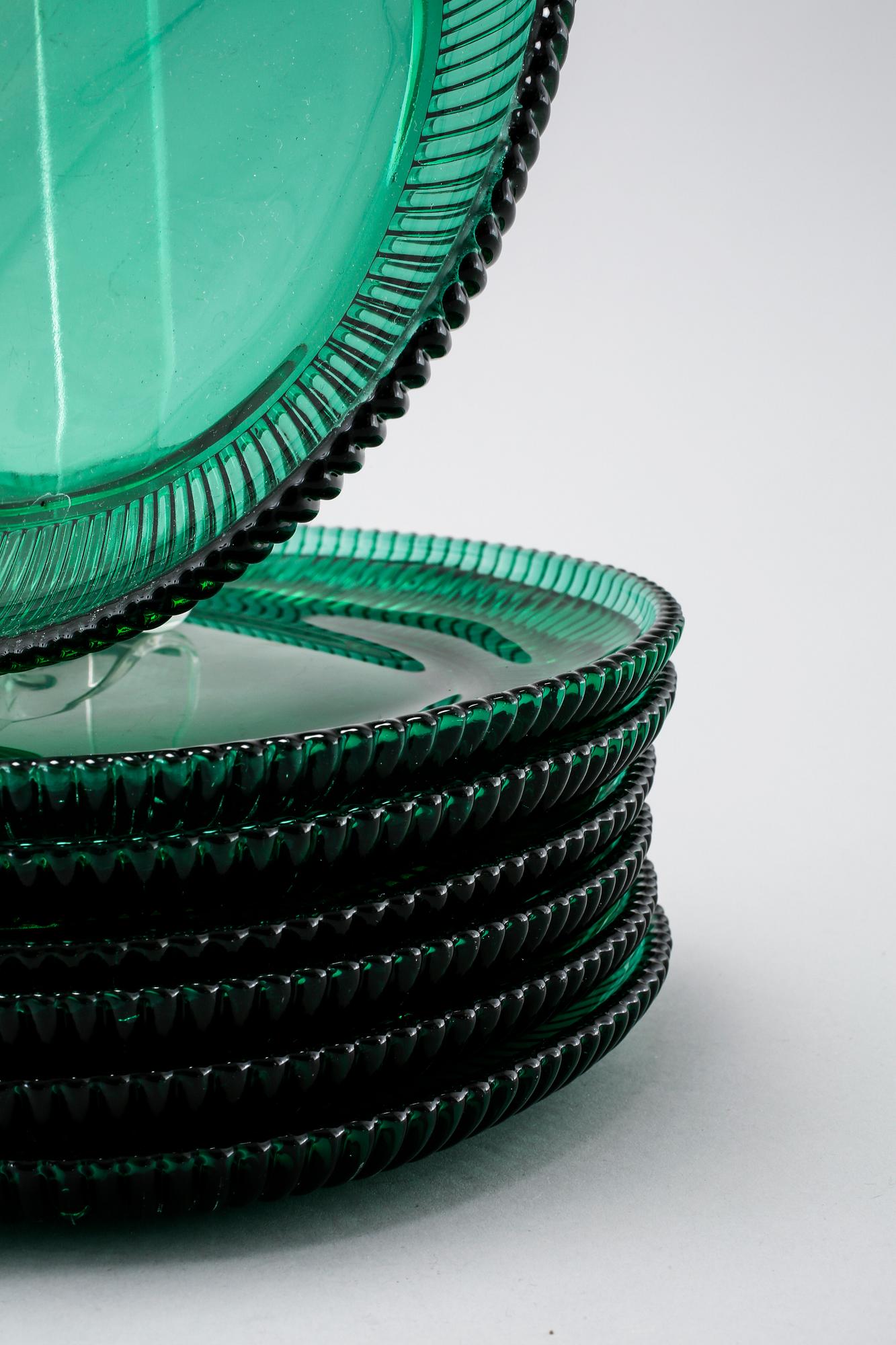 Seven lobster plates in glass by Arthur Percy, Reijmyre/Gullaskruf, Svenskt Tenn.