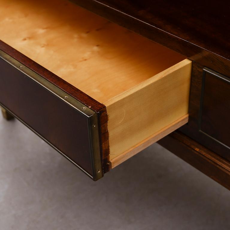 BOKHYLLA, gustaviansk stil, 1900-talets första hälft.