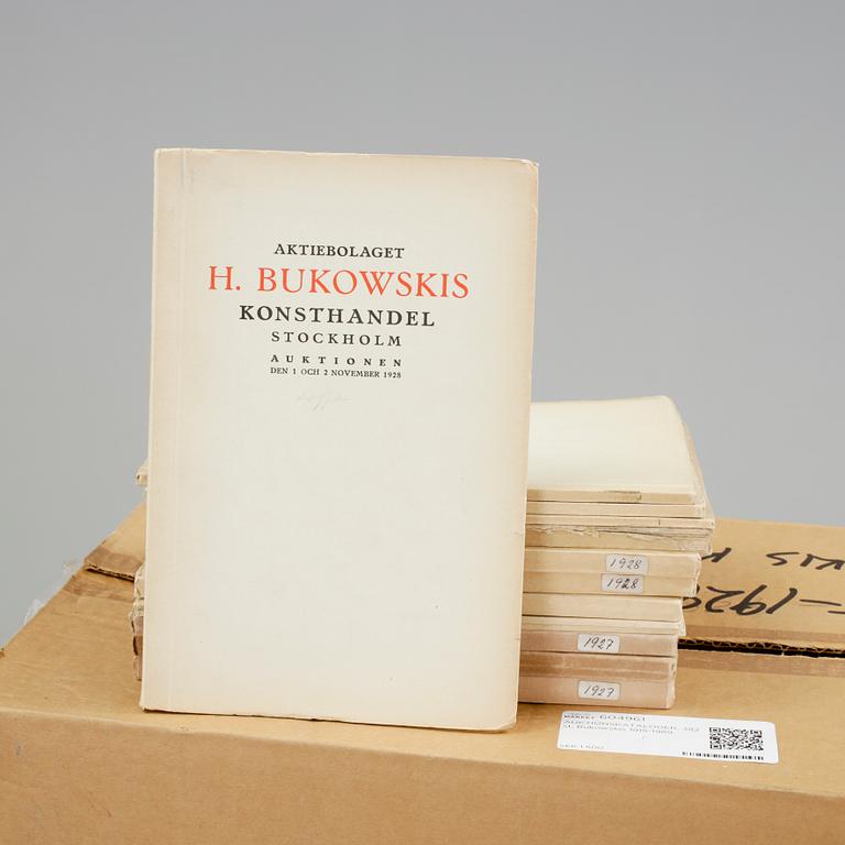 AUKTIONSKATALOGER, 381 st, Bukowskis 1915-1989.