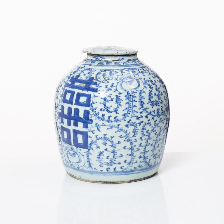 Bojan med lock, porslin, Kina, 1800-tal.