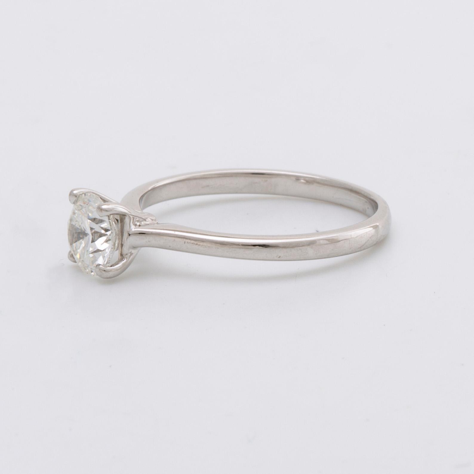 DIAMOND RING 18K whitegold brilliant-cut diamond 0,70 ct E VS2, GIA certificate 2018.