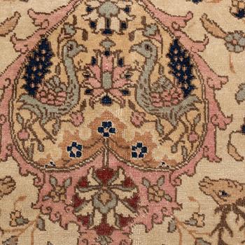 A carpet, semi-antique, Benlian Tabriz, signed Jabarzade, ca 466 x 328,5 cm.