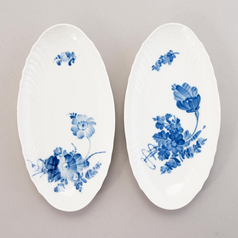 ROYAL COPENHAGEN, A 40-piece set of 'Blå Blomst" tablewear, second half of the 20th century.