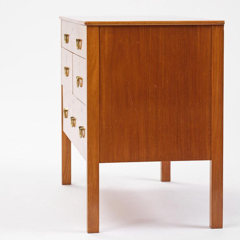 Josef Frank, a mahogany chest of drawers, Firma Svenskt Tenn, 1950s.