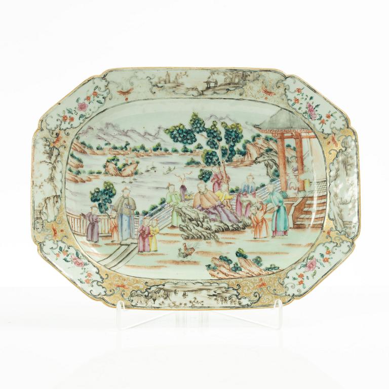 A famille rose 'Rockefeller pattern' serving dish, Qing dynasty, Qianlong (1736-95).
