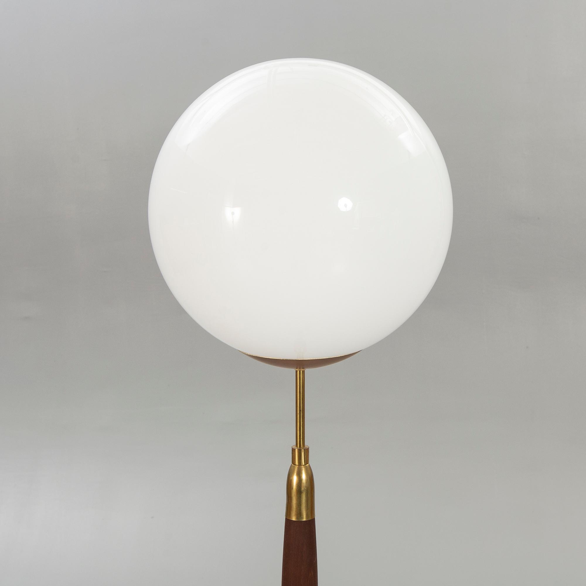Golvlampa 1900-talets mitt Italien.
