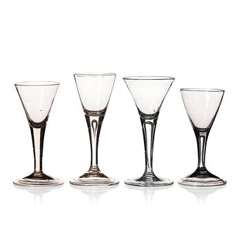 423. Spetsglas, fyra stycken. Sverige, 1700-tal.