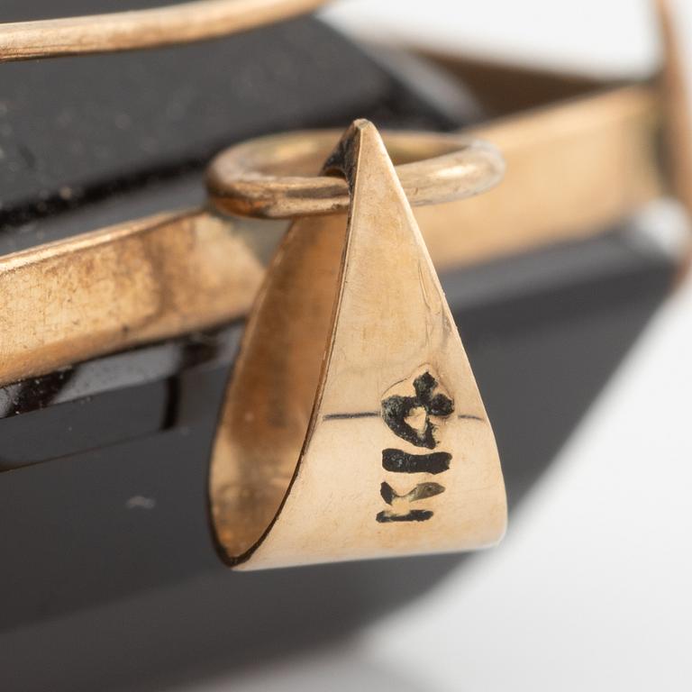 Pendant, 14K gold with smoky quartz.