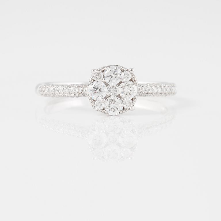 RING, med briljantslipade diamanter ca 0.60 ct.