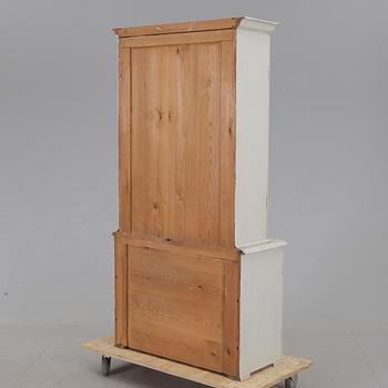 VITRINSKÅP, 1800-talets slut.