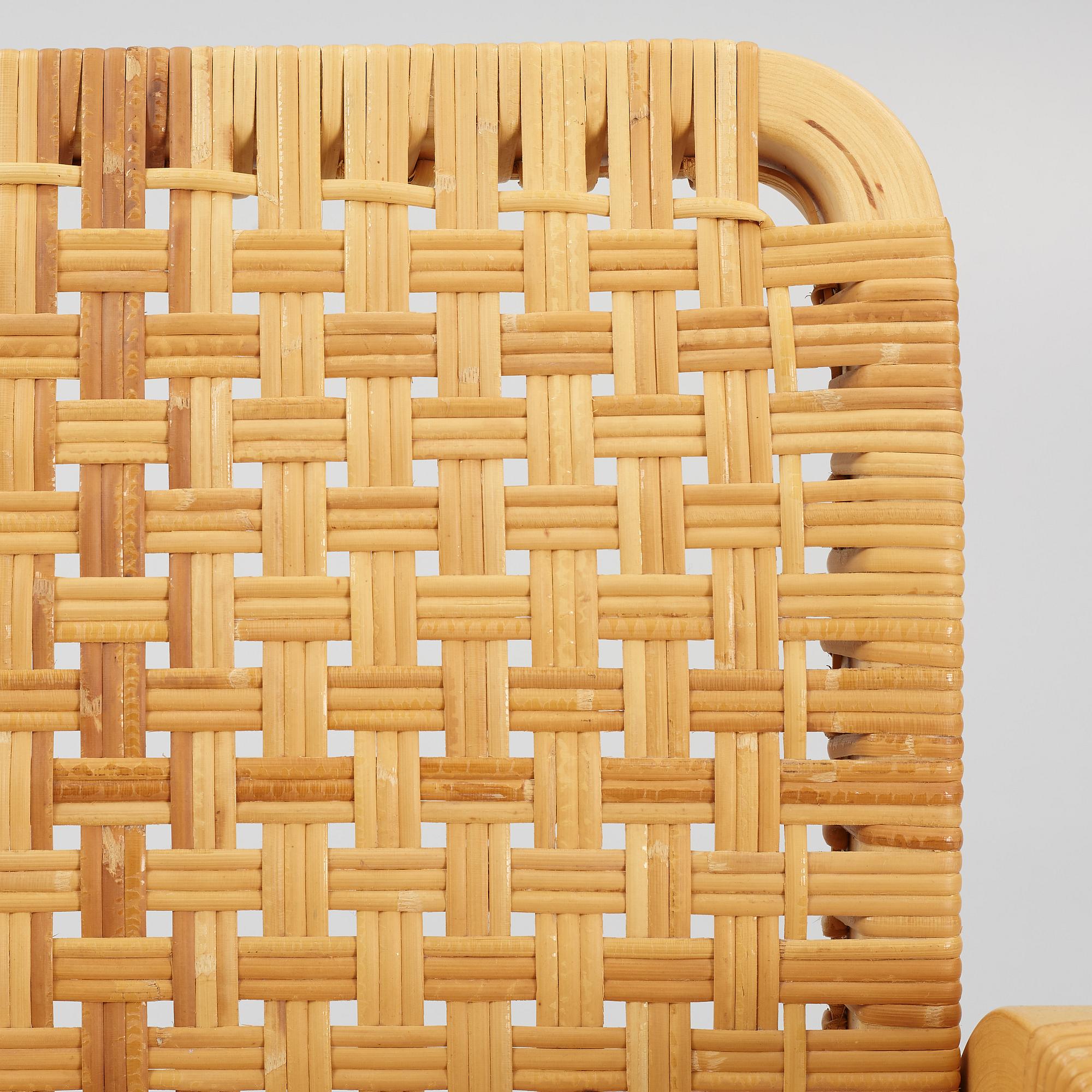 Alvar Aalto, a model 45 armchair, Artek, late 20the century.