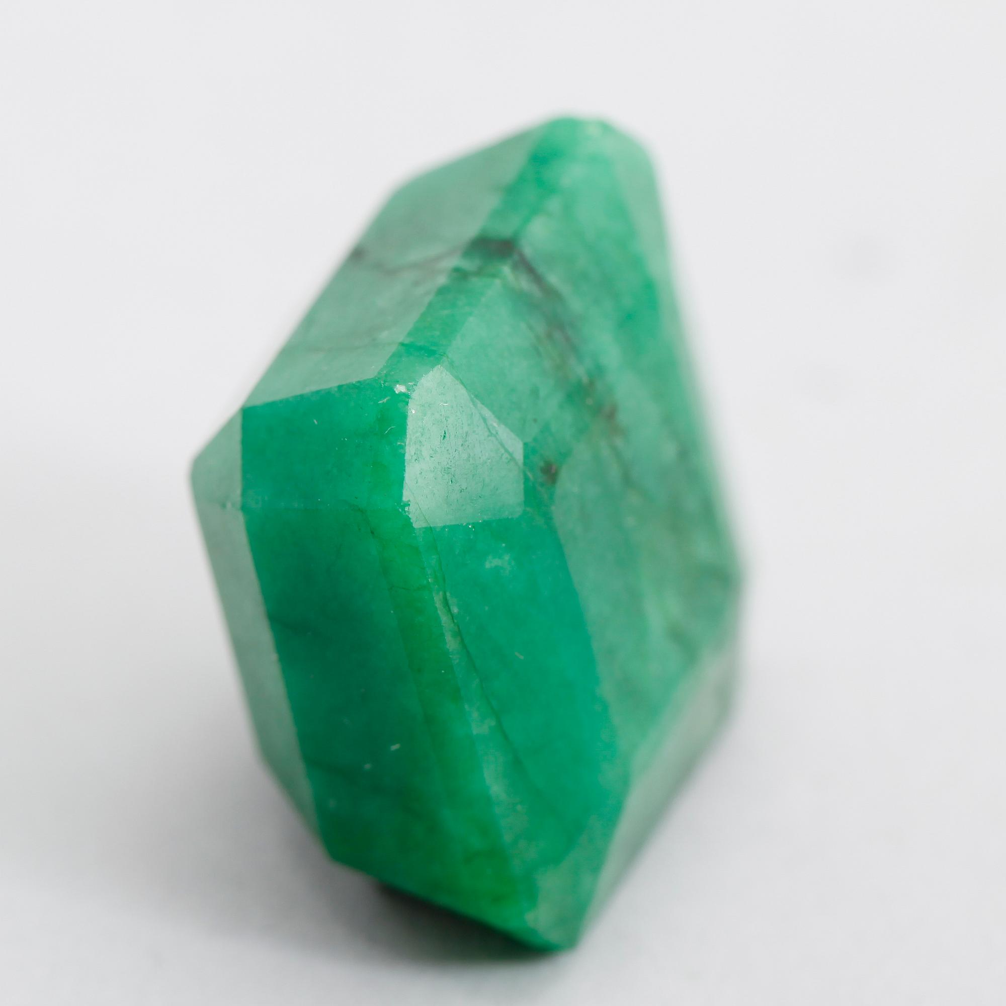 SMARAGD, naturlig, Brasilien, ca 142.00 ct.