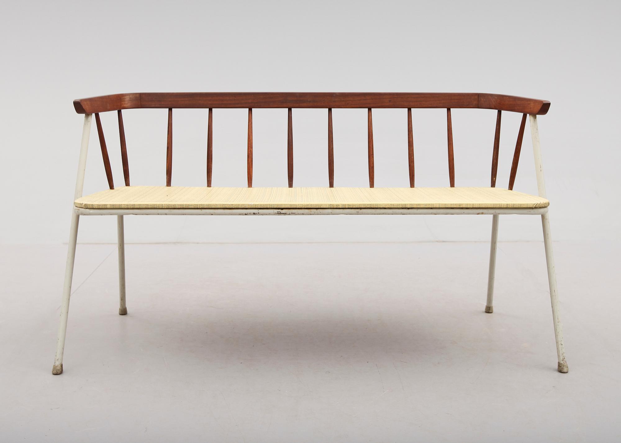 SOFFA, 1900-talets mitt.