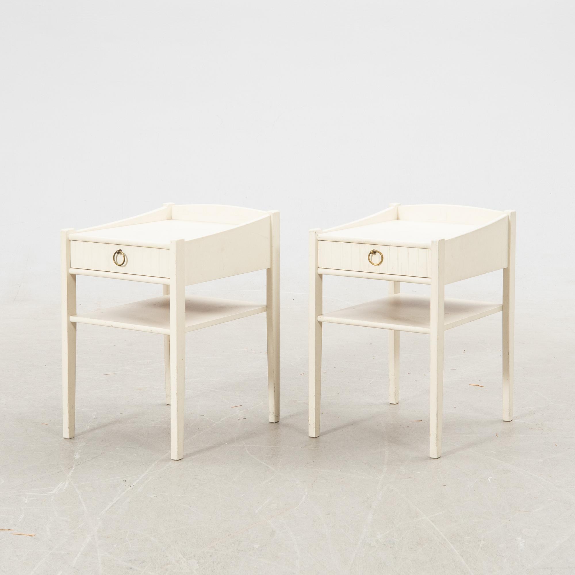 Sängbord, ett par, 1900-tal.