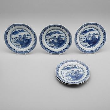 TALLRIKAR, 5 st, porslin, Kina, 1700-tal.