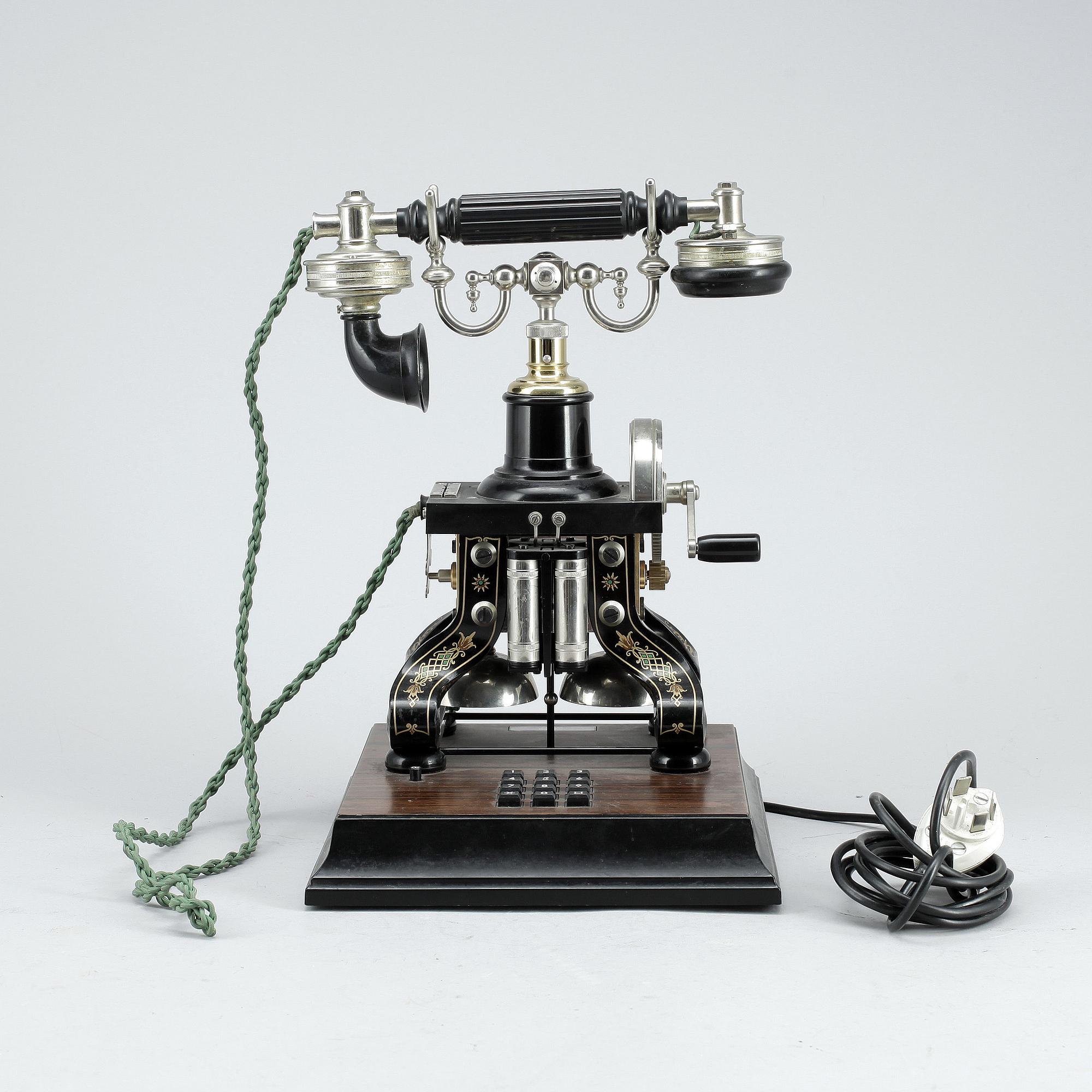 TELEFON, jubileumsmodell efter "Taxen", LM Ericsson. Sent 1900-tal.