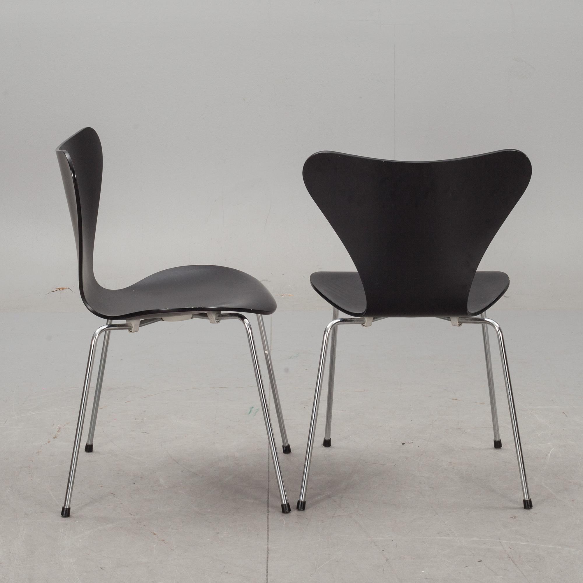 STOLAR, ett par, "Sjuan", Arne Jacobsen, Fritz Hansen.