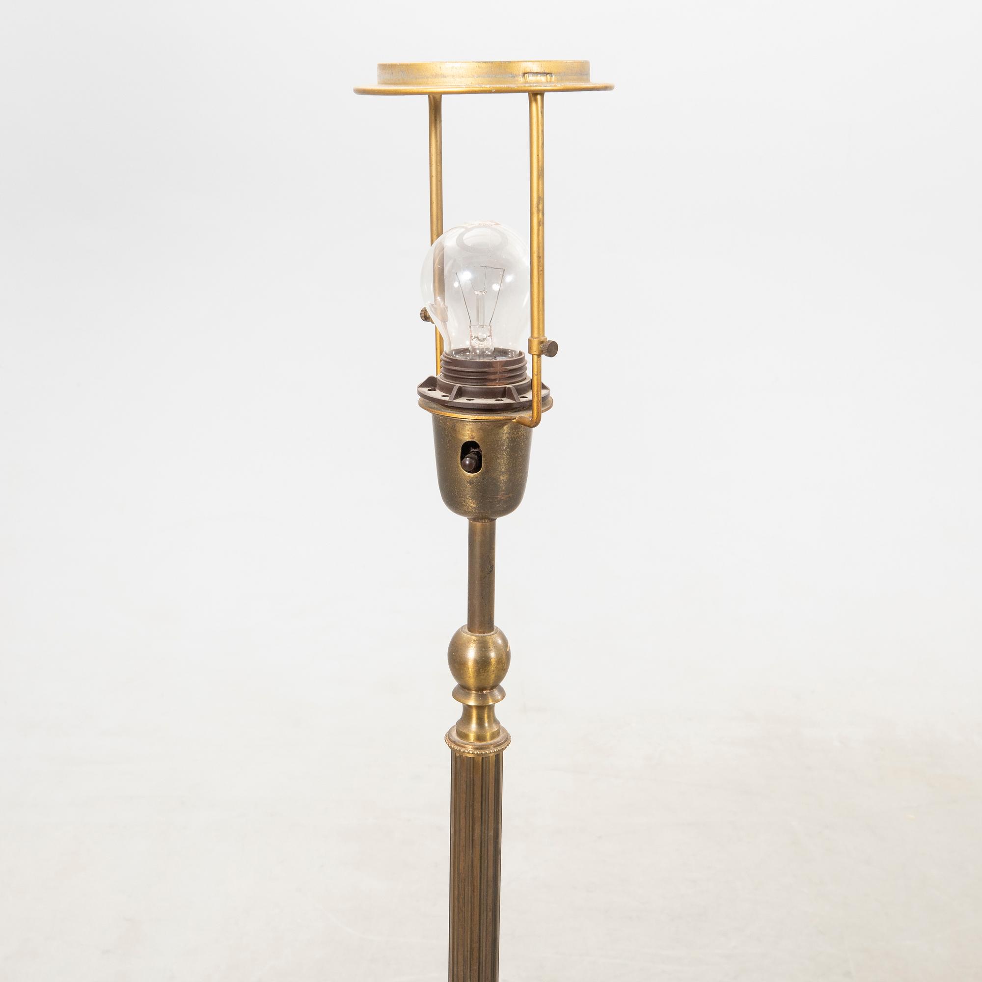 Golvlampa Empire-stil 1900-talets första hälft.