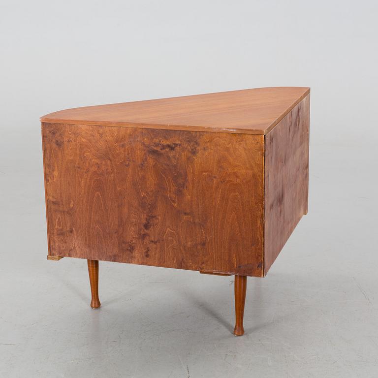 A CORNER BAR/BOOKSHELF FROM SOLA MÖBELFABRIKK, Norway, 1950/60´s.