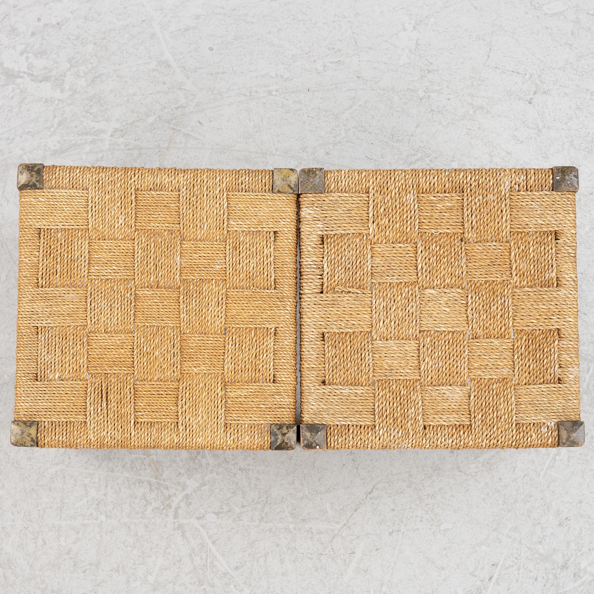 Axel Larsson, pallar, ett par, funkis, Bodafors, 1930-tal.