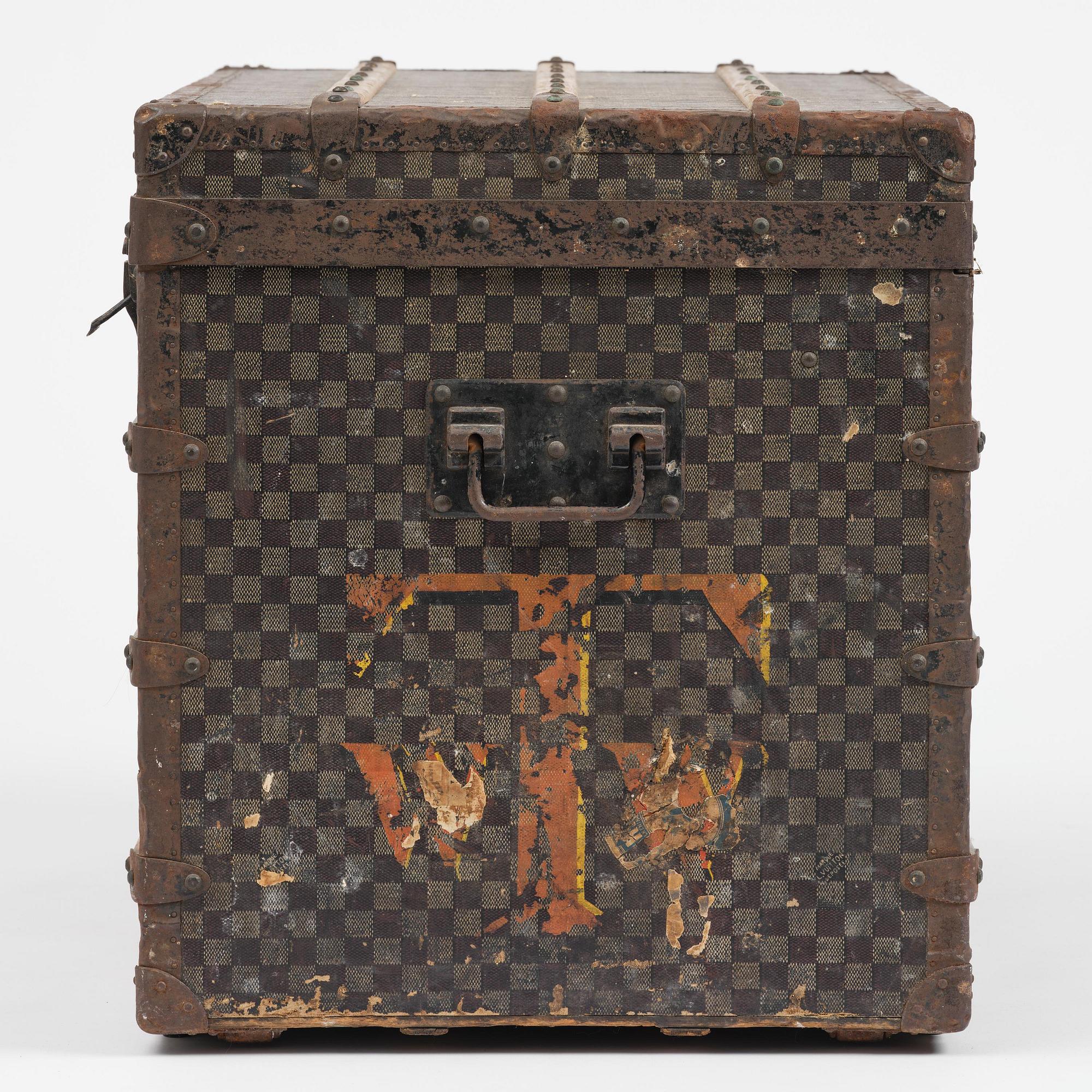 Louis Vuitton suitcase, late 19th century.