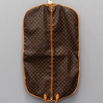 LOUIS VUITTON, "Garment Cover", resegarderob.