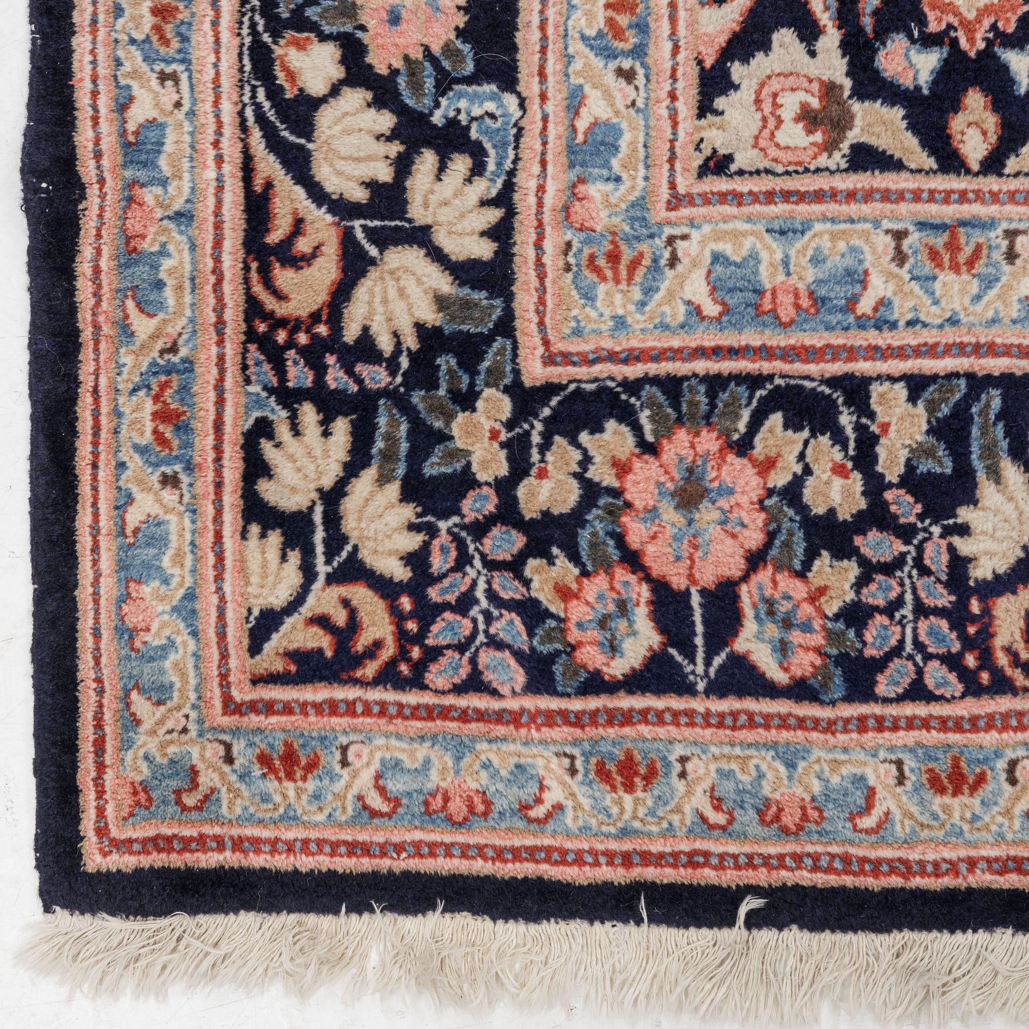 Rug, eastern Iran, approx. 312 x 206 cm.